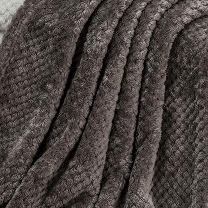 Fuzzy Throw Blanket, Plush Fleece Blankets for adults, Toddler, boys and Girls, Warm Soft Blankets and Throws for Bed, Couch, Sofa, Travel and Outdoor, Camping (Throw(50"x70"), L-Eagle Grey)
