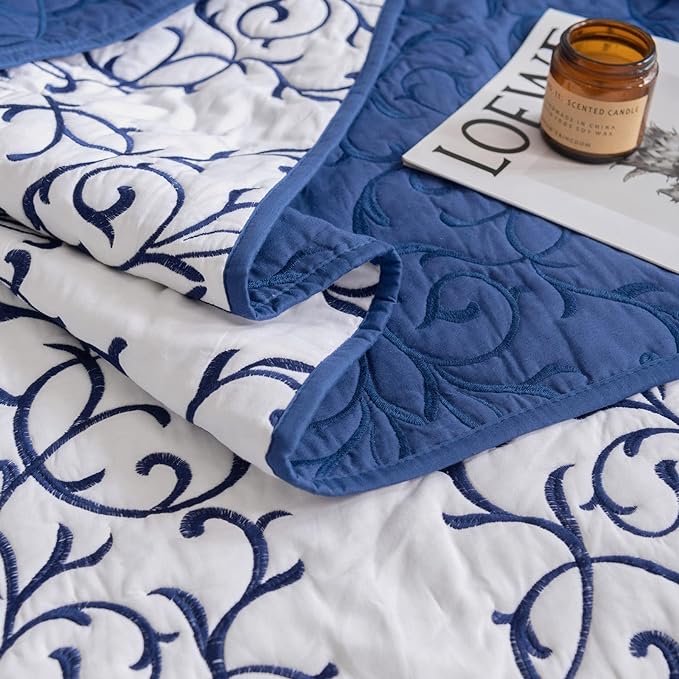 Mixinni Reversible Quilt 3-Piece Blue Embroidery Pattern Elegant Quilt Set with Embroidered Decorative Shams Soft Bedspreads & Coverlet Set - Full/Queen
