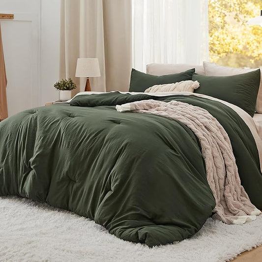Bedsure California King Size Comforter Set, Dark Green Soft Prewashed Bedding for All Seasons, 3 Pieces GentleSoft™ Bed Set, 1 Lightweight Comforter (104"x96") and 2 Pillowcases (20"x36")