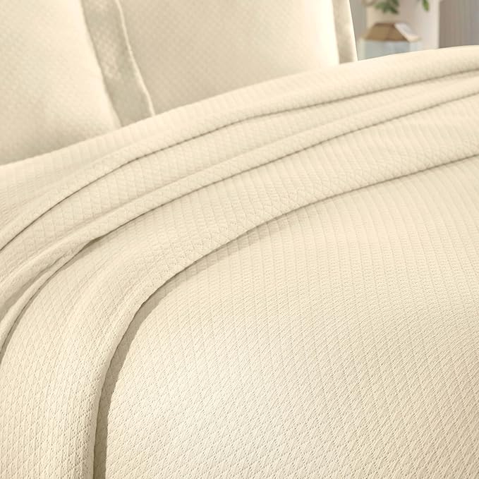 Superior Solitaire Cotton 3 Piece Bedspread Set, Home Bed Decor, Decorative Textured Bed Spread, 2 Pillow Shams, Airy Blanket, Matelasse Coverlet Bedding, All-Season Accent Blanket, Full, Ivory