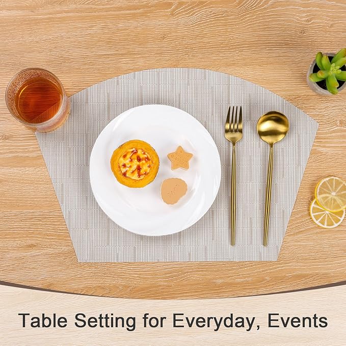 SHACOS Placemats for Round Table Set of 4 Wedge Shaped Placemats Heat Resistant Woven Vinyl PVC Table Mats Wipeable (4, Beige)