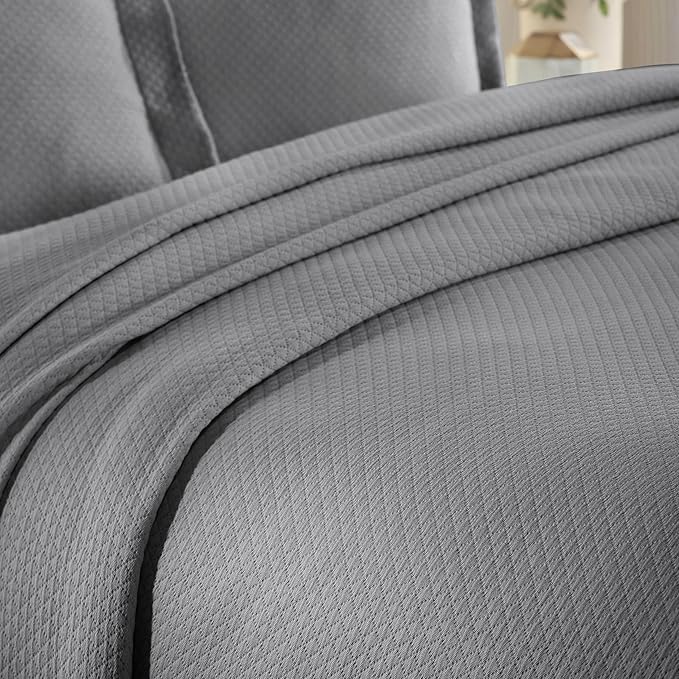 Superior Solitaire Cotton 3 Piece Bedspread Set, Home Bed Decor, Decorative Textured Bed Spread, 2 Pillow Shams, Airy Blanket, Matelasse Coverlet Bedding, All-Season Accent Blanket, Queen, Grey