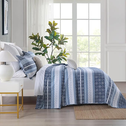 Homzard Quilts Queen Size,Blue White Snowflake Striped Quilt Bedspread Set,Cotton Boho Blue Comforter Set, Lightweight Comforter Queen Size (90 * 98 inches) and 2 Pillow Shams