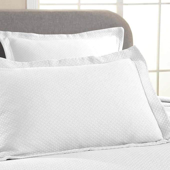 Superior Solitaire Cotton 3 Piece Bedspread Set, Home Bed Decor, Decorative Textured Bed Spread, 2 Pillow Shams, Airy Blanket, Matelasse Coverlet Bedding, All-Season Accent Blanket, King, White
