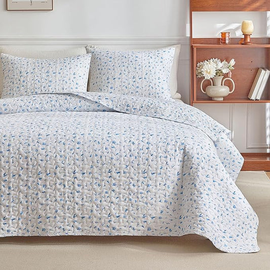mixinni King Quilt Bedding Set with Pillow Shams, 3 Piece Boho Blue Floral Bed Coverlets for All Seasons, Soft Lightweight Microfiber Quilted Comforter Set-(92"x106", 1 Quilt+ 2 Pillow Shams)