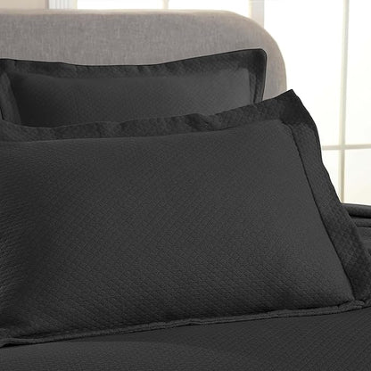 Superior Solitaire Cotton 3 Piece Bedspread Set, Home Bed Decor, Decorative Textured Bed Spread, 2 Pillow Shams, Airy Blanket, Matelasse Coverlet Bedding, All-Season Accent Blanket, King, Black