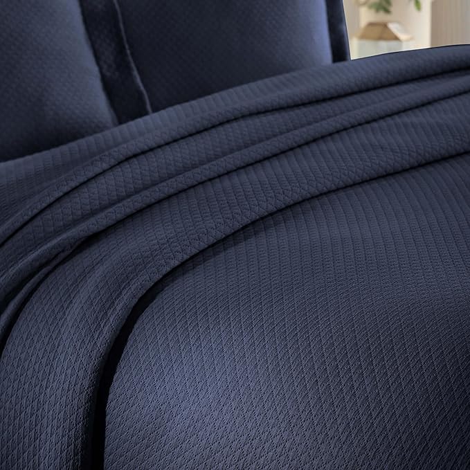 Superior Solitaire Cotton 3 Piece Bedspread Set, Home Bed Decor, Decorative Textured Bed Spread, 2 Pillow Shams, Airy Blanket, Matelasse Coverlet Bedding, All-Season Accent Blanket, King, Navy Blue