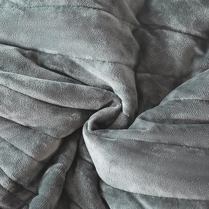 HoneiLife Velvet Quilt Sets Queen - Lightweight Bedspreads 3-Pieces, Wavy Coverlets Rustic Bed Cover Queen Quilt Bedding Sets for All Season Use, Grey